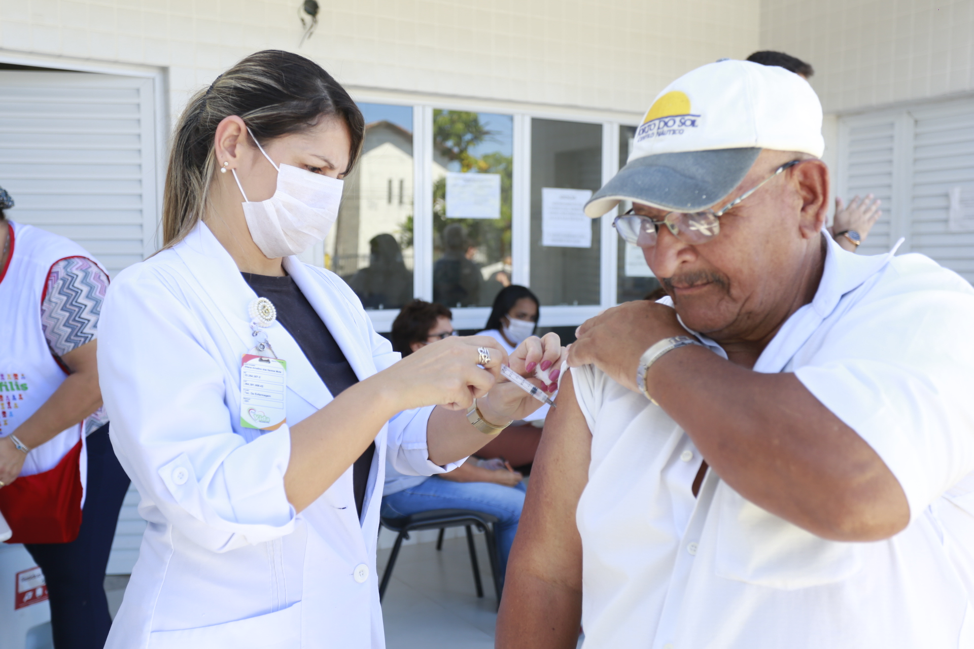 Guarujá imuniza mais de 58 mil pessoas e prorroga campanha de vacinação até junho