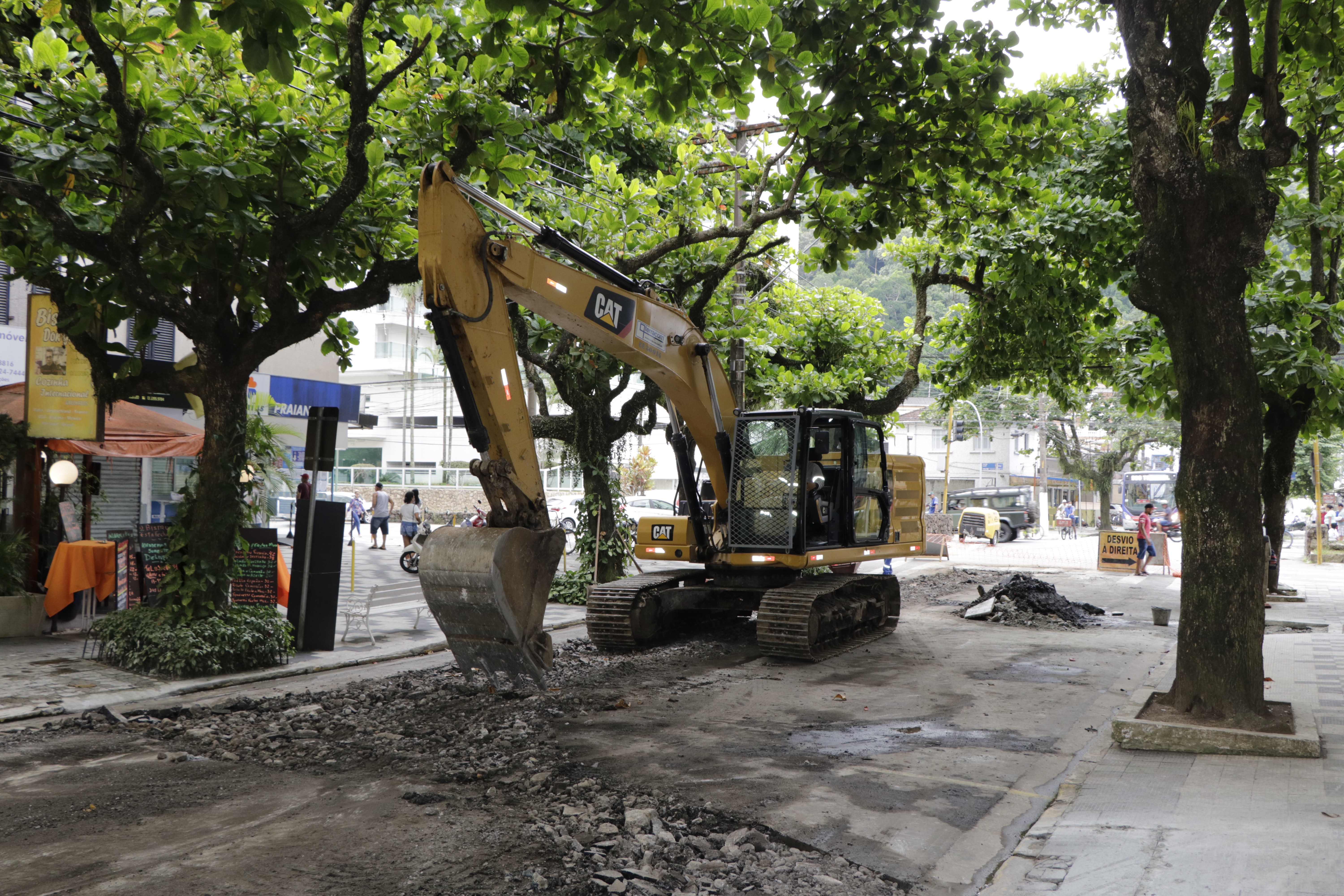 Iniciadas obras de drenagem na Rua Petrópolis