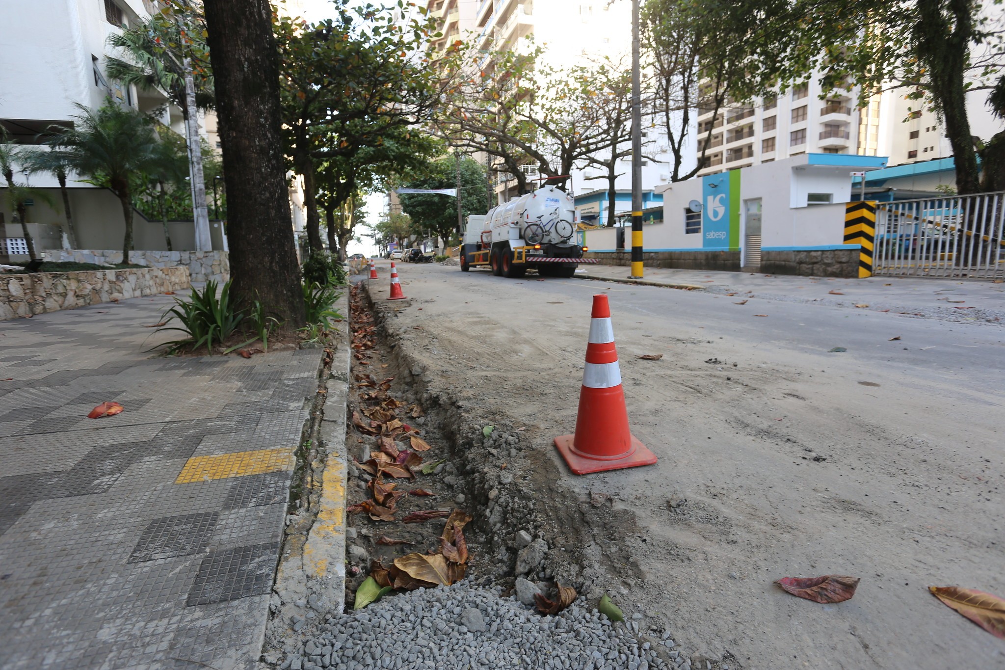 Asfalto novo na Rua Santos vai aprimorar mobilidade urbana