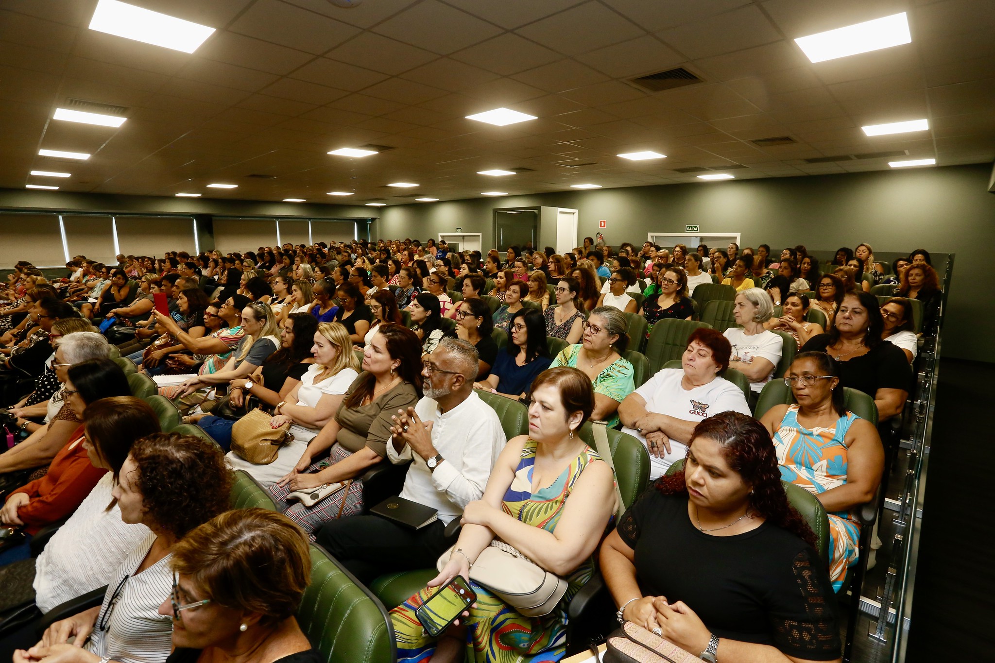 Guarujá reforça importância da avaliação escolar junto a mais de 1,5 mil professores