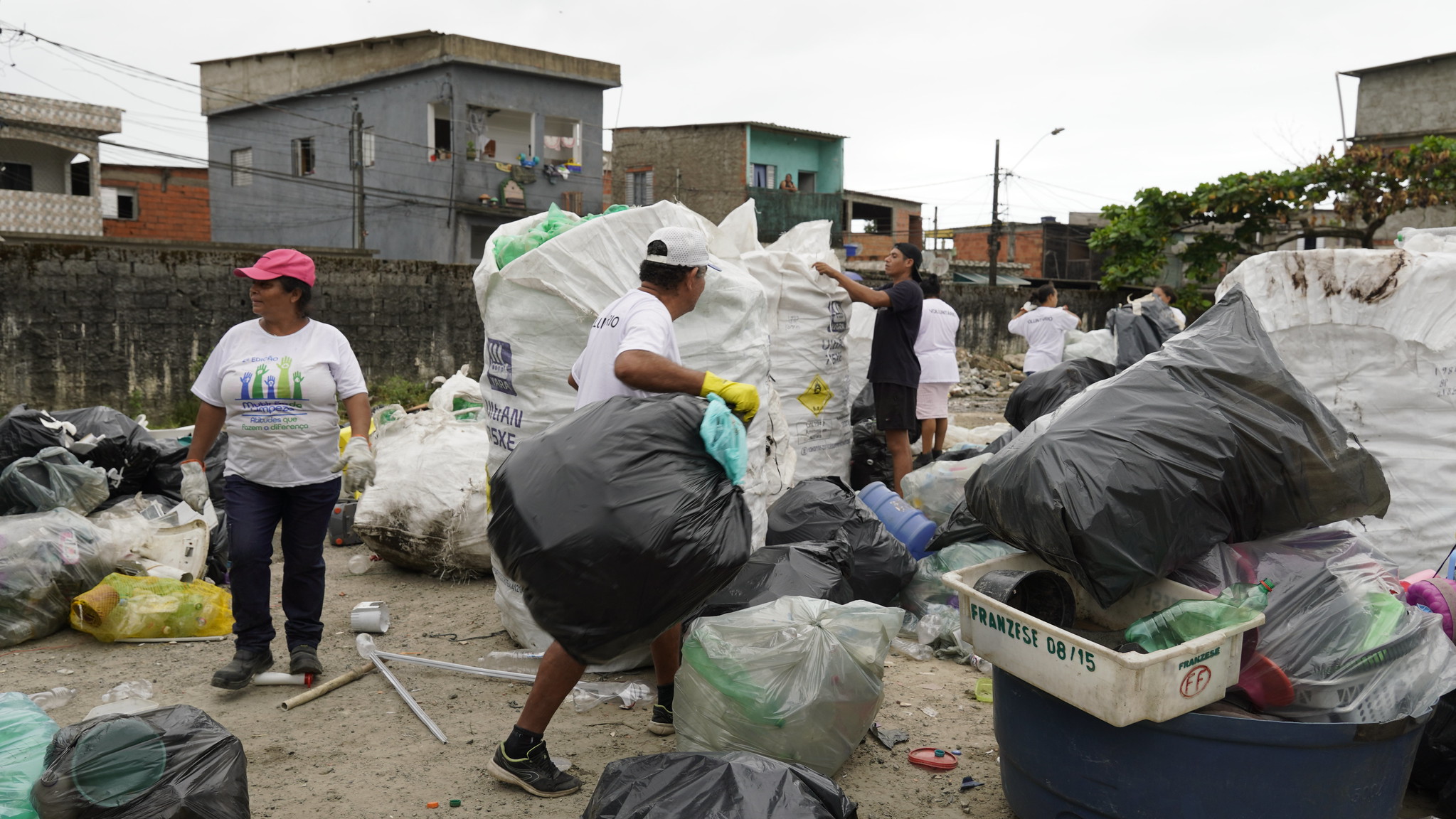 ‘Recicla Comunidade’ coleta quase 2 toneladas de plástico no Sítio Conceiçãozinha