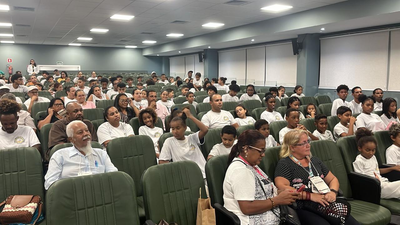 Guarujá desmistifica anemia falciforme em seminário com participação de 200 espectadores 