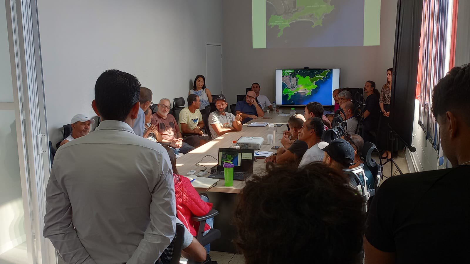 Guarujá esclarece dúvidas de pescadores sobre impacto da criação de uma terceira APA