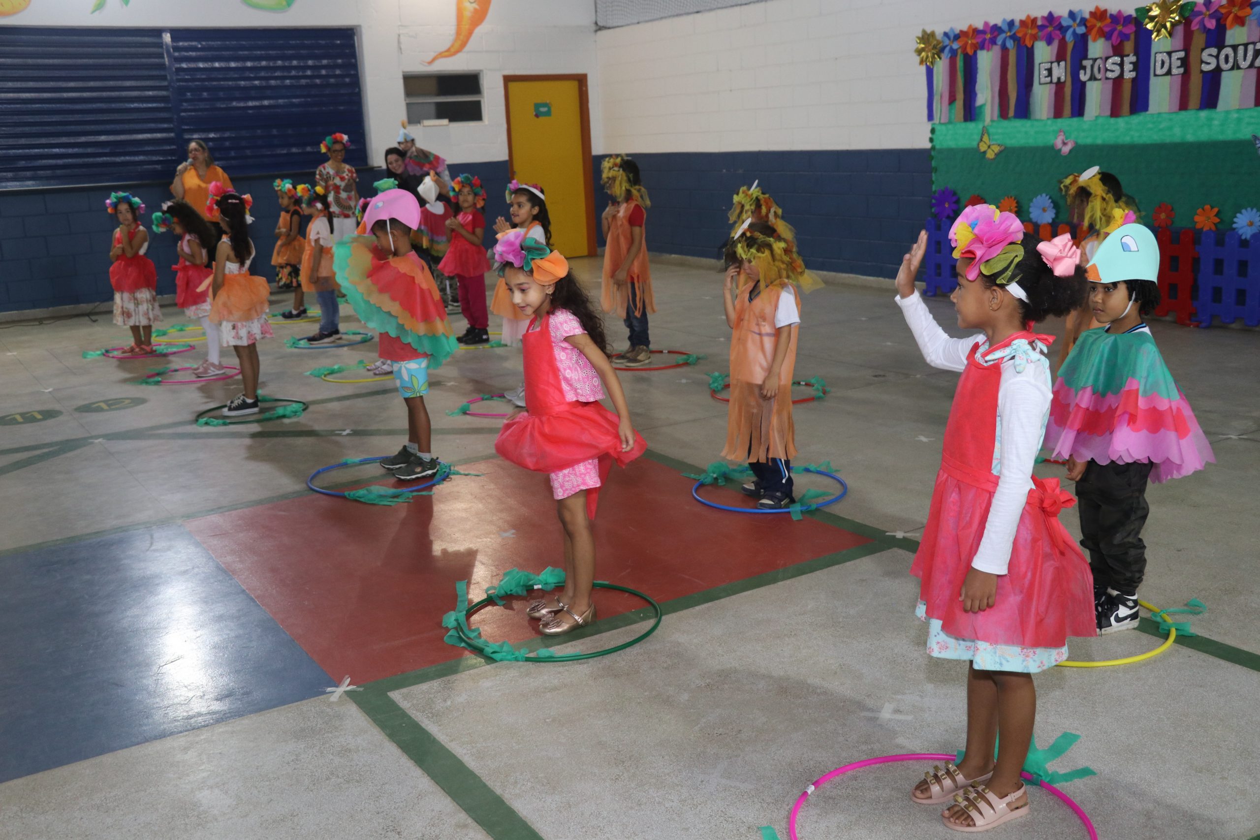 Familiares e amigos de Sala prestam homenagem na cidade natal do