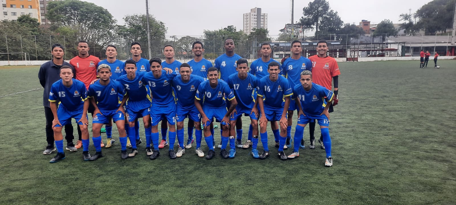 JOGO COLETIVO NA ESCOLINHA DO SANTOS - MENINOS DA VILA BARUERI 