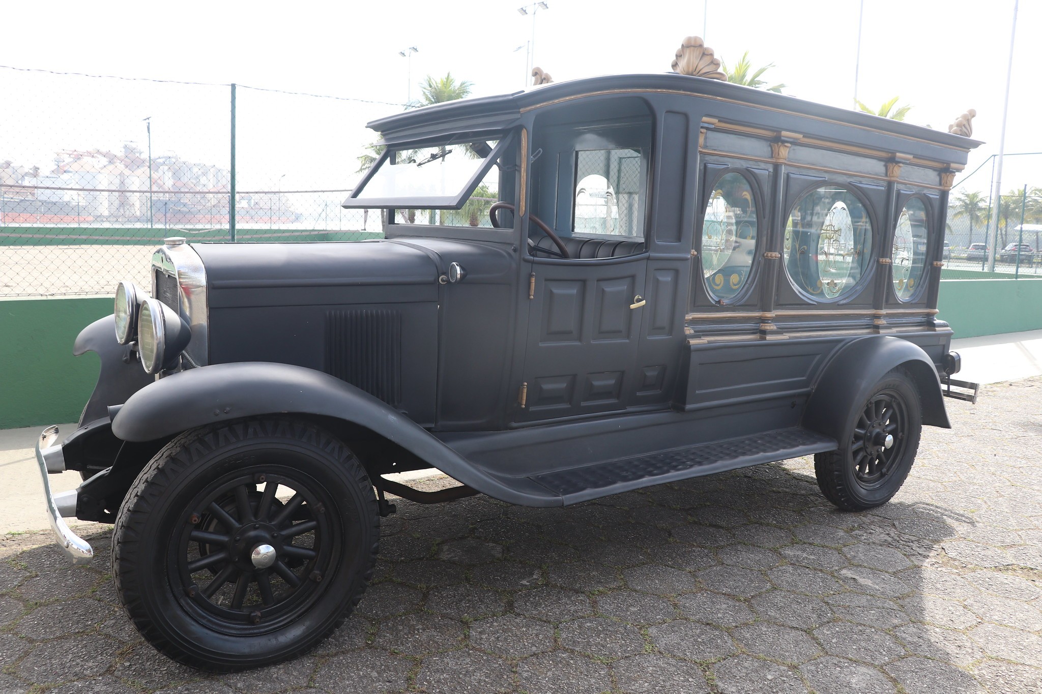 Carro de Polícia, Canções de carro